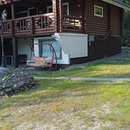 Chalet Viihtyisae Hirsimoekki Jaerven Rannalla *