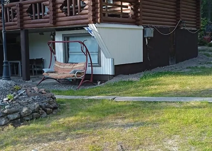 Chalet Viihtyisae Hirsimoekki Jaerven Rannalla *
